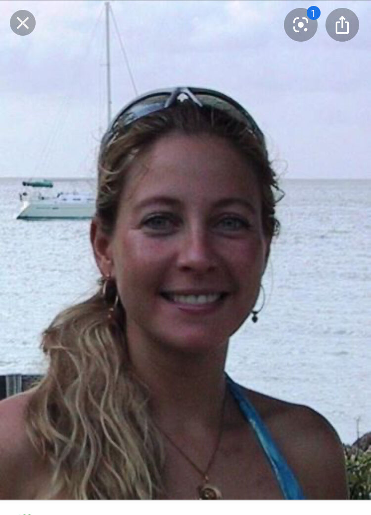 Sailing on Biscayne Bay in the weekends BBYRA races